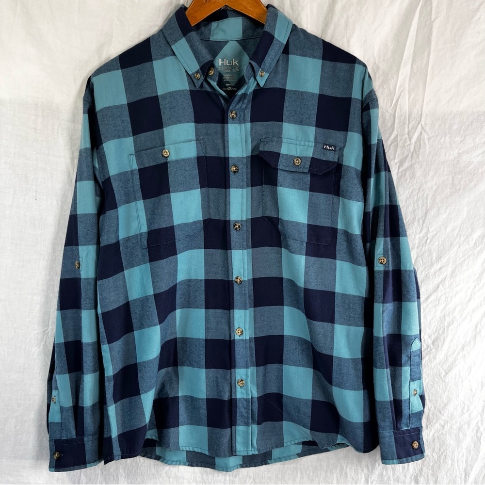 Huk Mens Water Buffalo Flannel Shirt Blue Check Plaid Fishing Performance Small